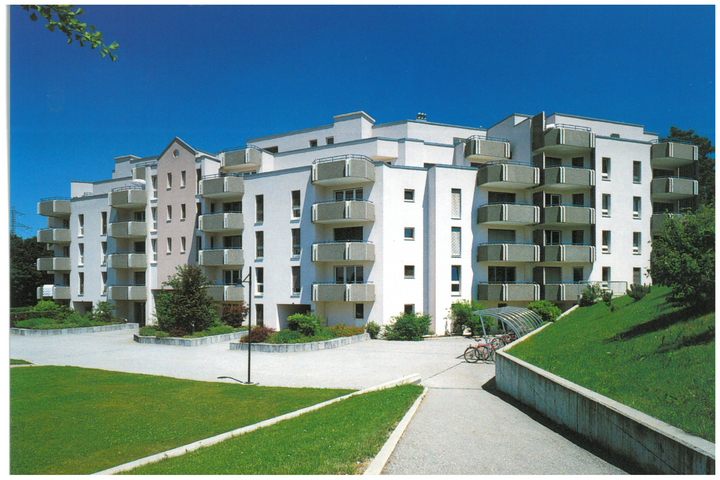 Apartis